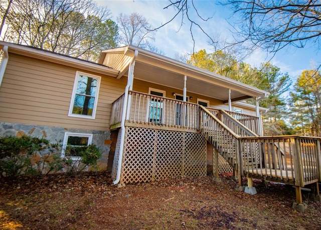 Property at 255 Rocky Ridge Dr, Douglasville, GA 30134, 3 beds, 2 baths