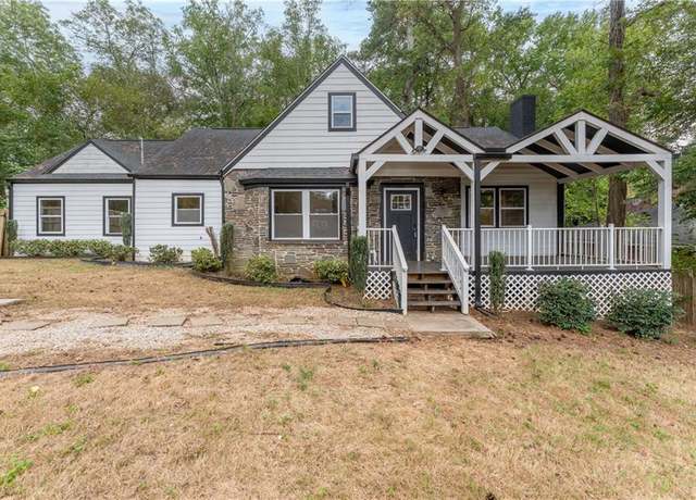 Property at 2711 Glenwood Ave SE, Atlanta, GA 30317, 5 beds, 3 baths