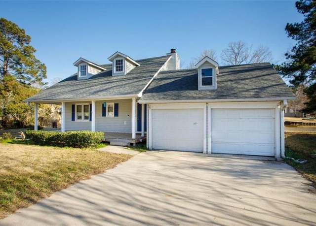 Property at 445 Breezeview Cir, Macon, GA 31220, 3 beds, 2.5 baths