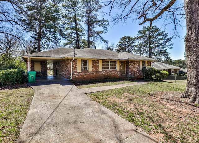 Property at 1949 Capri Dr, Decatur, GA 30032, 3 beds, 1.5 baths