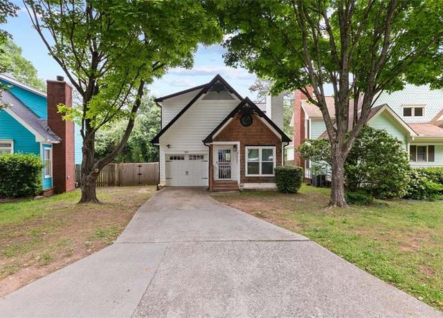 Property at 969 Oak St SW, Atlanta, GA 30310, 3 beds, 3 baths