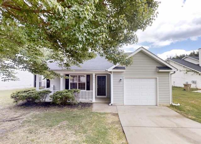 Property at 6614 Biscayne Blvd, Rex, GA 30273, 3 beds, 2 baths