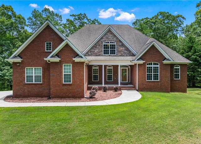 Property at 6020 Cochran Mill Rd, Palmetto, GA 30268, 5 beds, 5 baths