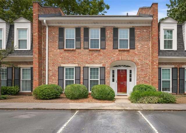Property at 5 Palace Green Pl NW, Atlanta, GA 30318, 3 beds, 2.5 baths