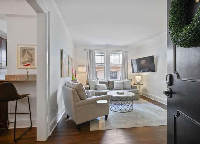 Property at 1115 Briarcliff Pl NE #8, Atlanta, GA 30306, 2 beds, 1 bath