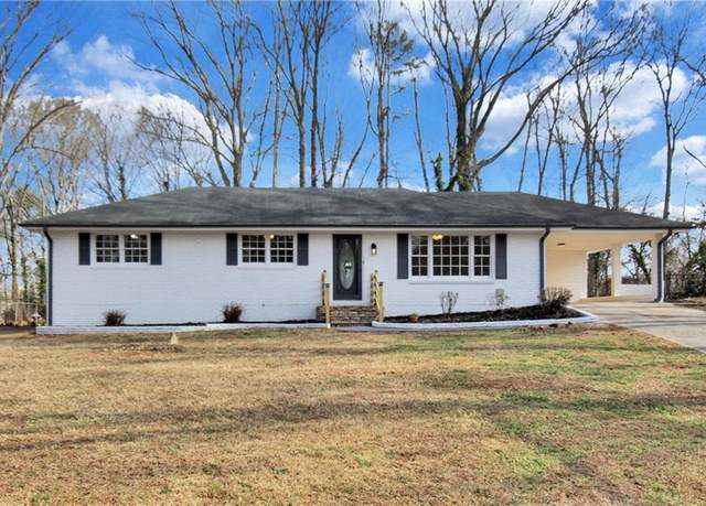 Property at 5774 Forest Dr, Acworth, GA 30102, 3 beds, 2 baths