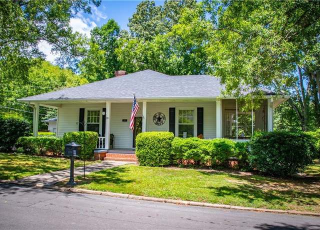 Property at 10 N Terrace Ave SE, Lindale, GA 30147, 3 beds, 2 baths