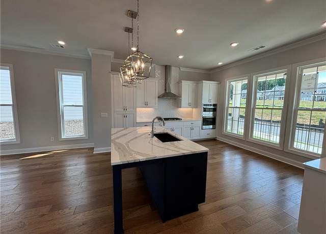 Property at 173 Basil St, Cumming, GA 30040, 4 beds, 3.5 baths