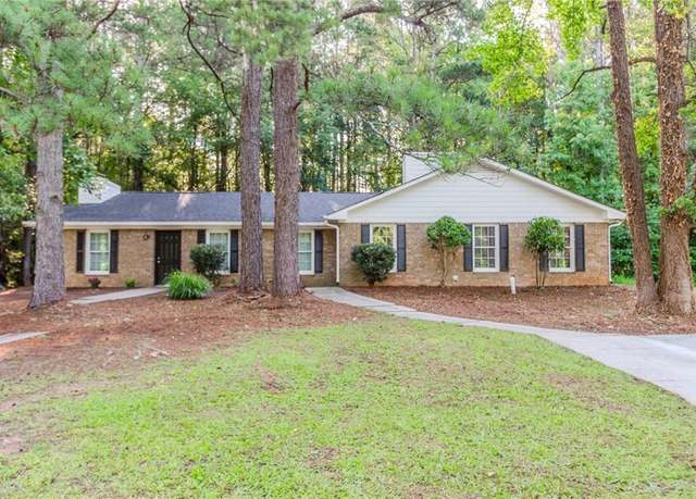 Property at 8182 Magnolia Dr, Jonesboro, GA 30238, 4 beds, 2 baths