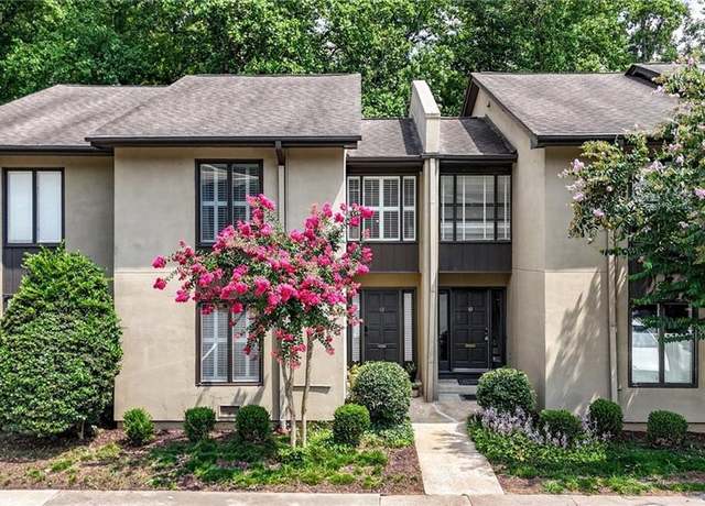 Property at 12 Ivy Rdg NE, Atlanta, GA 30342, 3 beds, 3.5 baths