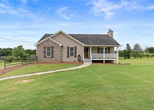 Property at 1214 Roxey Maxey Rd, Winder, GA 30680, 3 beds, 3 baths