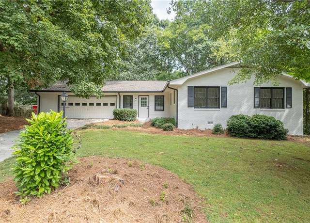 Property at 1586 Kings Rd, Marietta, GA 30062, 4 beds, 3 baths