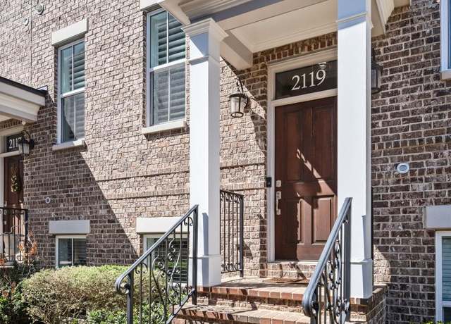 Property at 2119 Dee Dee Muse Ln NW, Atlanta, GA 30318, 3 beds, 3.5 baths