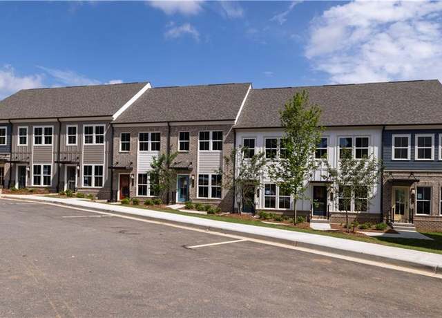 Property at 355 Skylar Ct SE, Atlanta, GA 30315, 3 beds, 4 baths