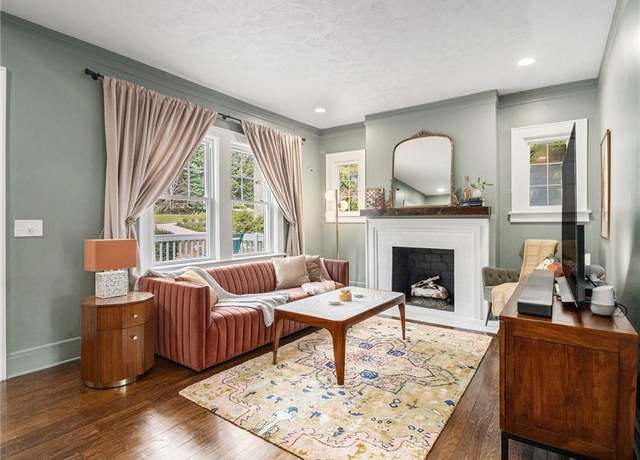 Property at 427 S Columbia Dr, Decatur, GA 30030, 3 beds, 2 baths