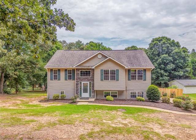 Property at 119 New Harmony Rd, Cedartown, GA 30125, 4 beds, 3 baths