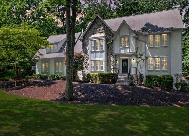 Property at 2260 River Cliff Dr, Roswell, GA 30076, 6 beds, 6 baths