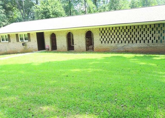 Property at 4777 Summit Hills Way, Tucker, GA 30084, 5 beds, 3 baths