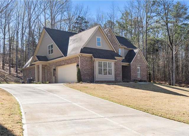 Property at 25 Mountain Crest Dr, Oxford, GA 30054, 4 beds, 4.5 baths