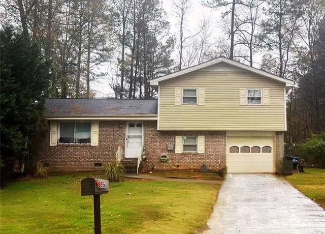 Property at 3550 Leisure Ln, Atlanta, GA 30349, 3 beds, 2 baths