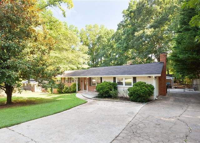 Property at 6119 Lullwater Dr, Douglasville, GA 30135, 3 beds, 1.5 baths