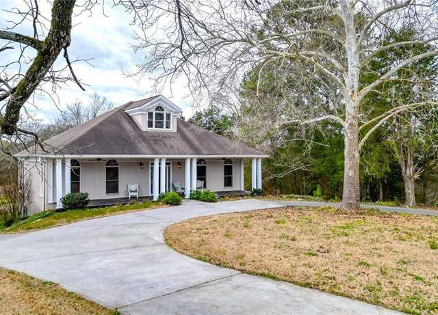 Property at 110 Hardwood Ridge Dr, Adairsville, GA 30103, 4 beds, 2.5 baths