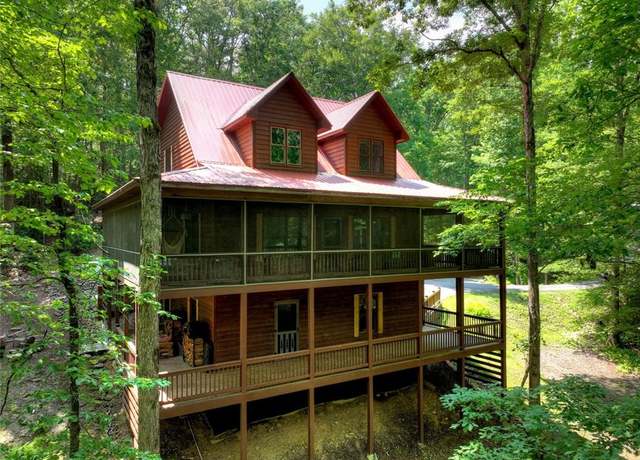 Property at 30 Okemah Ct, Ellijay, GA 30540, 4 beds, 3.5 baths