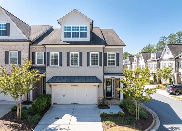 Property at 4356 Jenkins Dr NE, Roswell, GA 30075, 4 beds, 3.5 baths