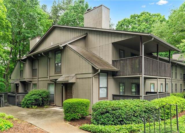 Property at 1301 Cumberland Ct SE, Smyrna, GA 30080, 2 beds, 2 baths