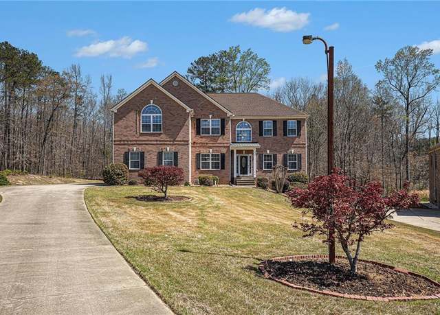 Property at 1760 Carissa Dr, Conyers, GA 30094, 5 beds, 4 baths