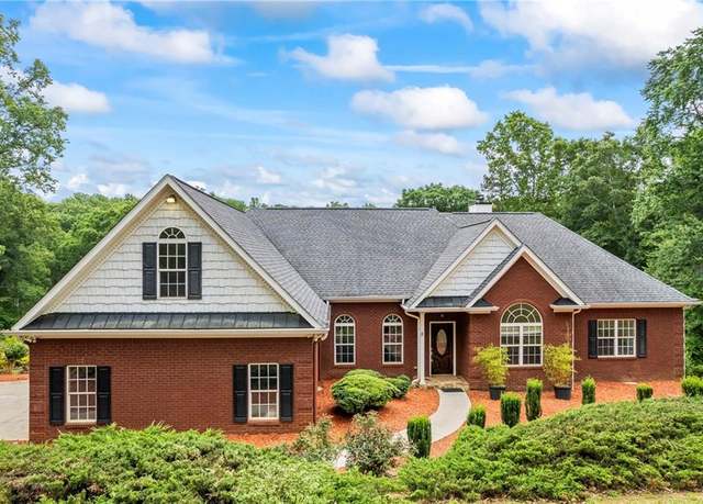 Property at 387 Lauren Marie Dr, Braselton, GA 30517, 8 beds, 4 baths