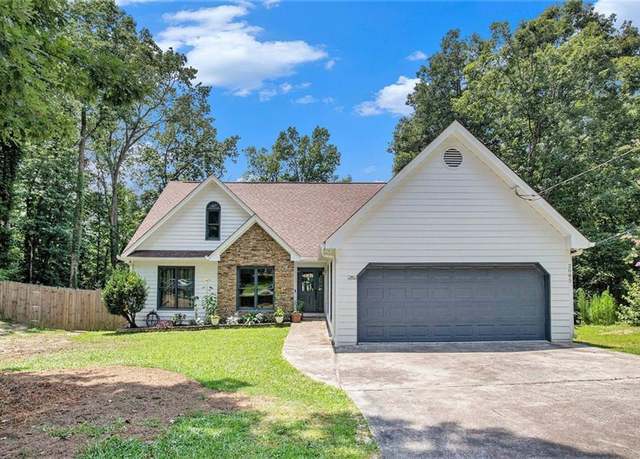 Property at 2085 Castle Royale Dr, Lawrenceville, GA 30043, 4 beds, 3 baths