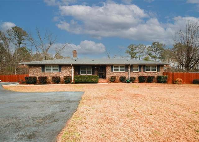 Property at 4924 River Rd, Ellenwood, GA 30294, 3 beds, 2.5 baths