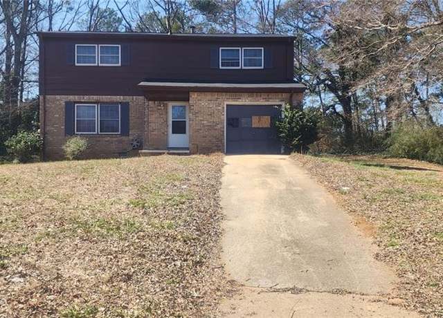 Property at 3747 Southland Ct, Atlanta, GA 30344, 4 beds, 2.5 baths