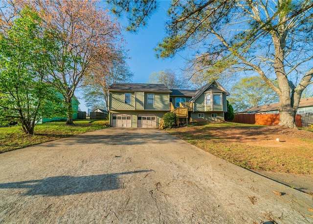 Property at 895 Tyrell Dr, Austell, GA 30106, 3 beds, 2 baths