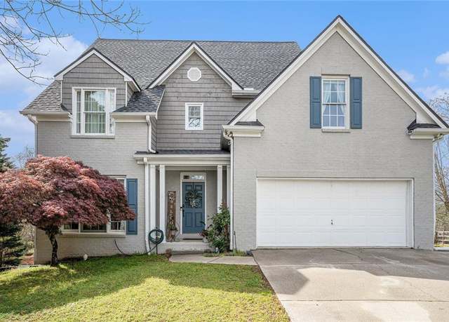 Property at 105 Blackberry Ct, Woodstock, GA 30188, 5 beds, 3.5 baths