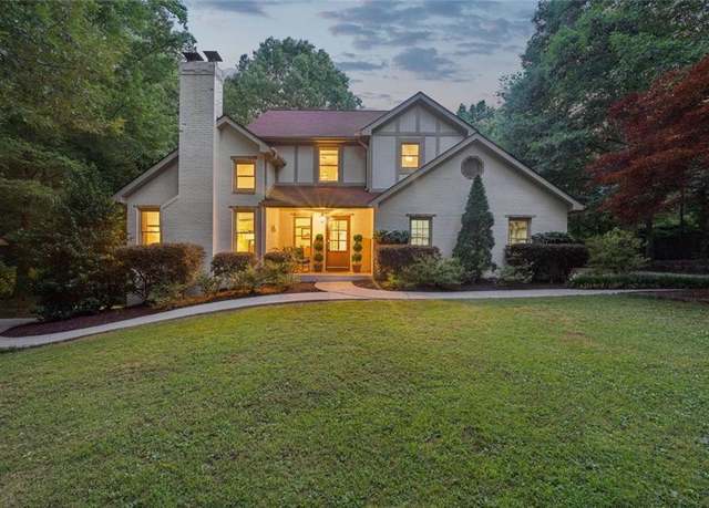 Property at 205 Pine Lake Dr, Cumming, GA 30040, 4 beds, 3.5 baths
