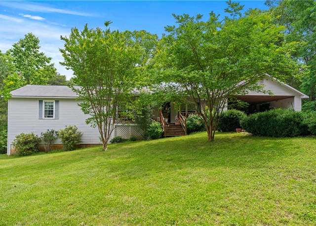 Property at 1546 Walter Stover Rd, Gainesville, GA 30501, 3 beds, 3 baths
