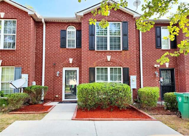 Property at 2430 Piering Dr, Lithonia, GA 30038, 3 beds, 2.5 baths