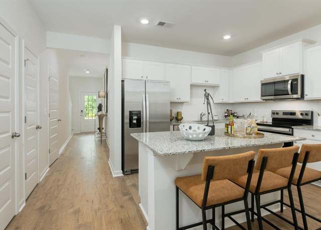 Property at 1402 Sweetshrub Pl #32, Atlanta, GA 30318, 3 beds, 2.5 baths