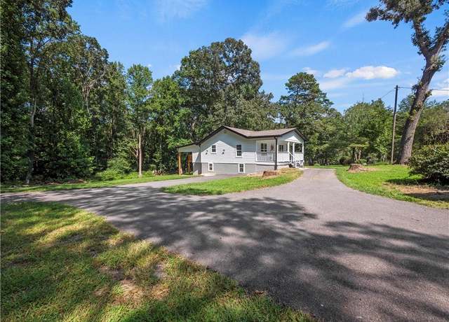 Property at 3621 Lebanon Church Rd, Gillsville, GA 30543, 4 beds, 3 baths