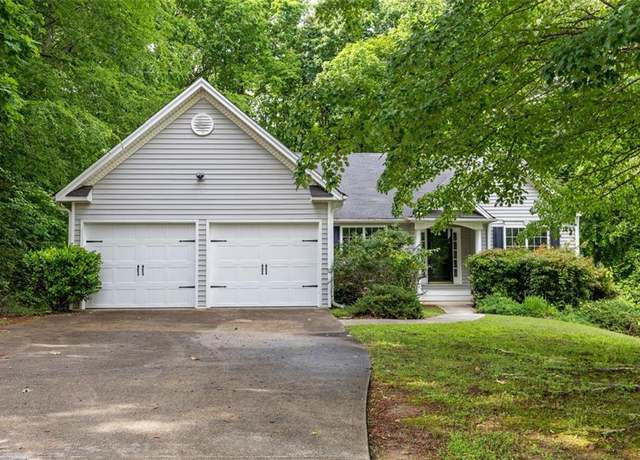 Property at 245 London Ln, Hiram, GA 30141, 3 beds, 2 baths