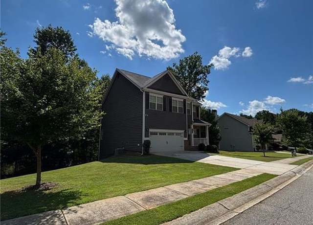 Property at 389 White Trillium Dr, Hoschton, GA 30548, 4 beds, 2.5 baths