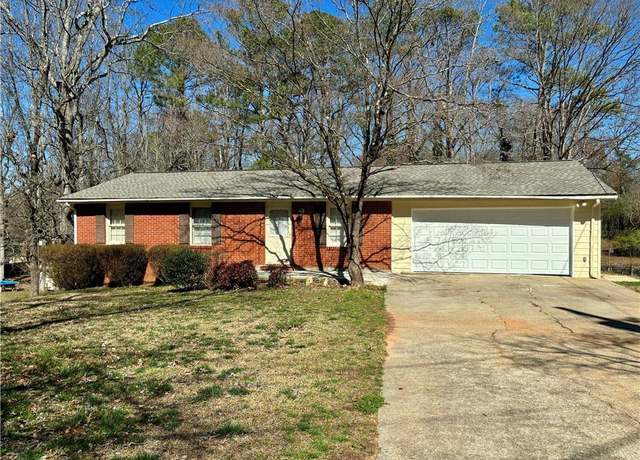 Property at 3017 Hidden Dr, Lawrenceville, GA 30044, 5 beds, 3 baths