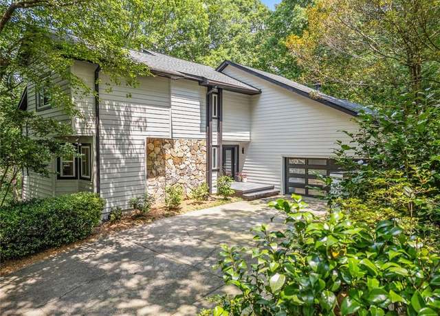 Property at 545 Matterhorn Way Way, Alpharetta, GA 30022, 5 beds, 3.5 baths