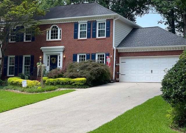 Property at 4105 Vicksburg Dr, Lawrenceville, GA 30044, 4 beds, 2.5 baths