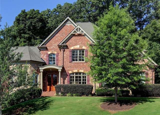 Property at 319 Summer Garden Dr, Marietta, GA 30064, 5 beds, 5.5 baths