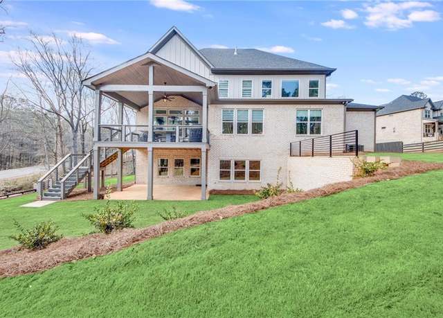 Property at 603 Old Peachtree Rd NE, Lawrenceville, GA 30043, 5 beds, 4.5 baths