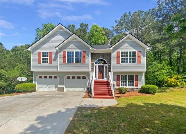 Property at 156 Hawthorn Dr, Carrollton, GA 30116, 3 beds, 3 baths