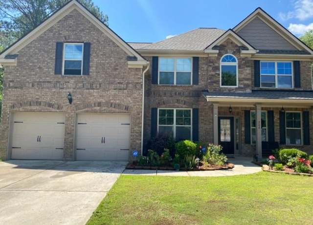 Property at 200 Birchwood Dr, Loganville, GA 30052, 6 beds, 4 baths